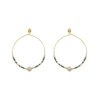 Créoles perles de rocaille vert anis et perles