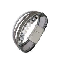 Bracelet multi-rangs cuir argentés strass et perles