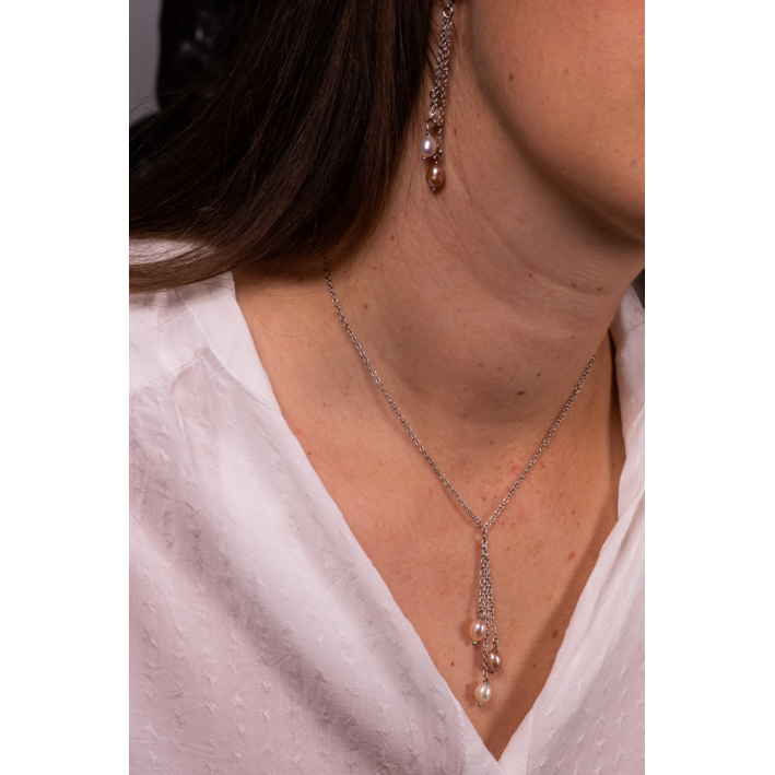 Collier cravate grappe de perles de culture naturelles 2