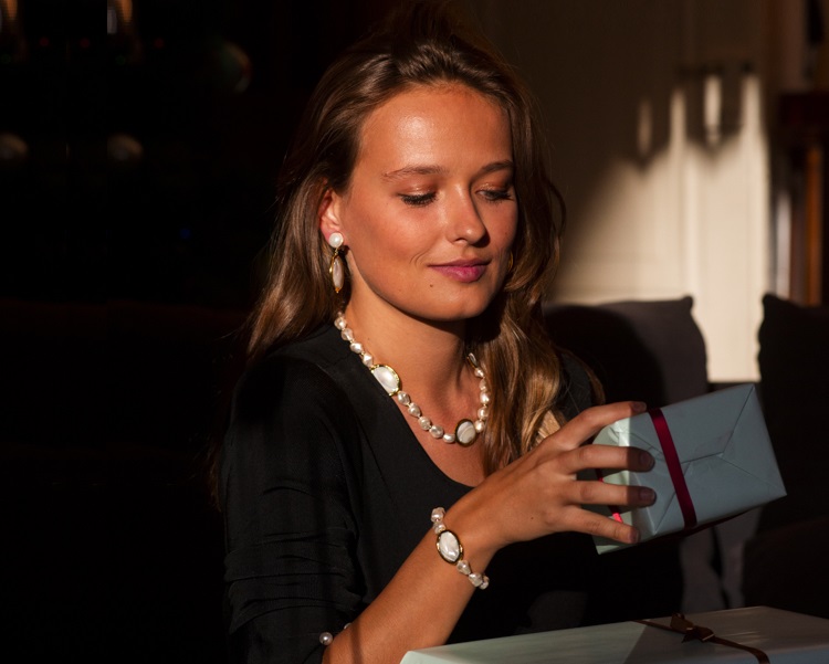 Perles de philippine idee cadeau bijoux femmes perles nacre